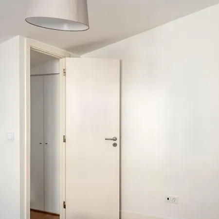 Cozy Ground Floor Studio With Ac And Loft Bedroom Lisbon Exterior photo
